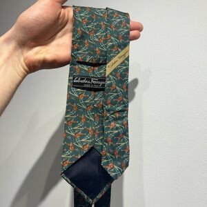Ferragamo Silk Tie 8.5 cm / 3.35 inch with Skiers designer Green Office